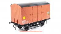 7F-016-004 Dapol Banana Van number B881127 in Fyffes Bauxite livery